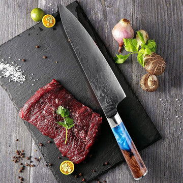 Gyuto (牛刀) Damaskus -Stahlmesser mit farbigem Blauharzgriff